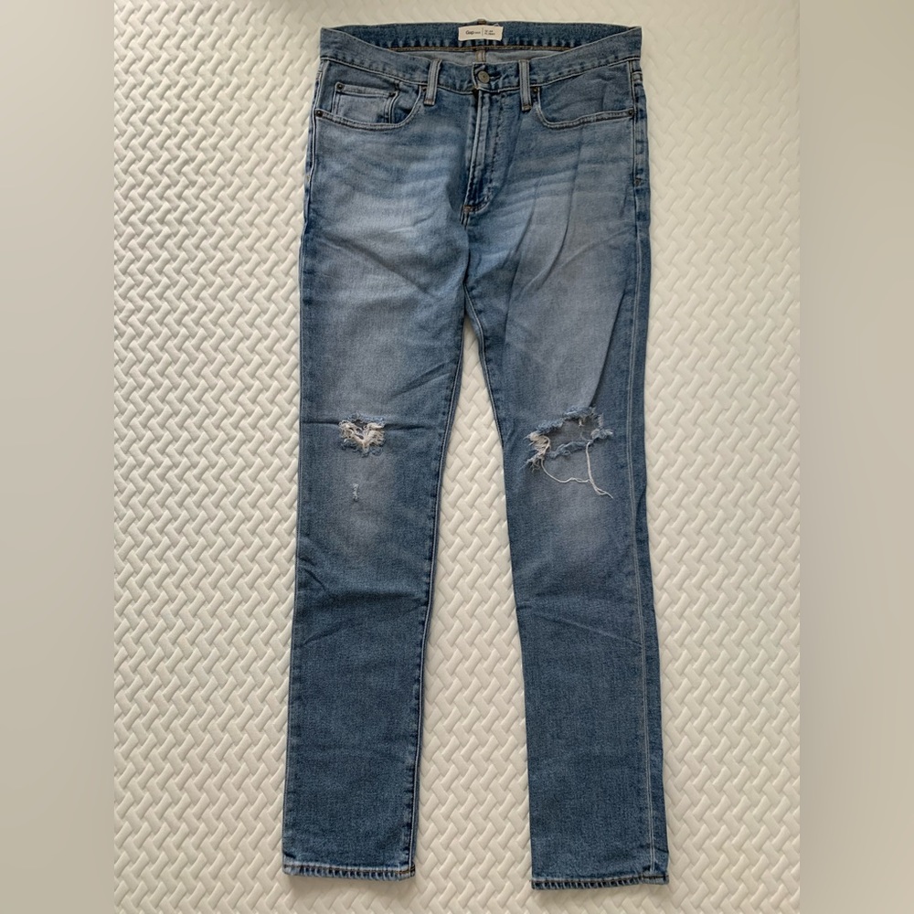 GAP Mens Ripped Jeans